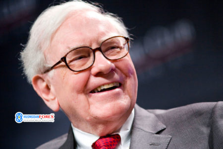 Warren Buffett lọt vào danh sách 10 tỷ phú hàng đầu khi Berkshire Hathaway đạt mức cao nhất mọi thời đại