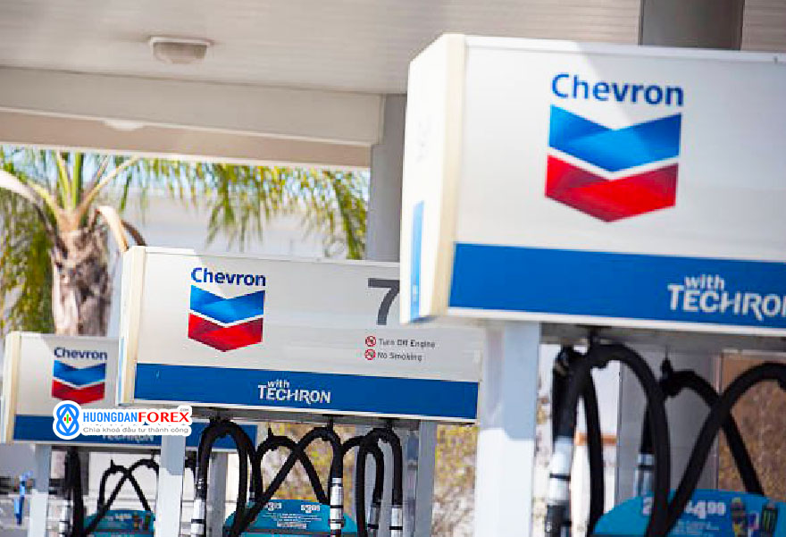 Chỉ 8 trong số 30 cổ phiếu của Dow Jones là khả quan trong nửa đầu năm 2022: Chevron dẫn đầu, còn lại là?