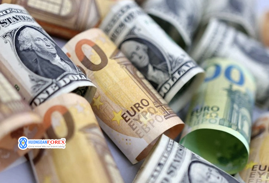 EUR/USD trượt dốc khi Khu vực đồng Euro đạt được tiến bộ về lạm phát cơ bản, trong khi chỉ số tổng thể duy trì ổn định