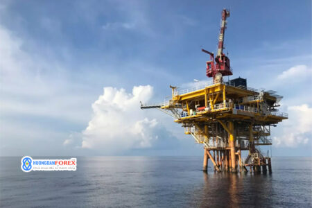 Giá vàng tiếp tục giảm khi dầu thô WTI giảm và khí đốt tự nhiên giữ được hỗ trợ