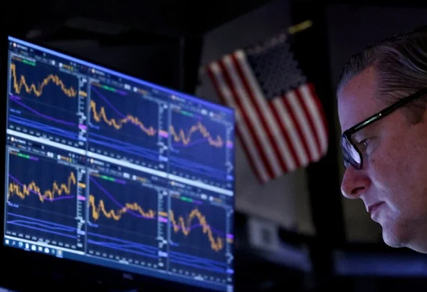 Các chỉ số chính của Hoa Kỳ đóng cửa trái chiều với Dow tăng, S&P không đổi và Nasdaq giảm