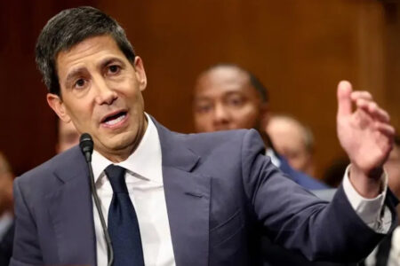 Chủ tịch Fed Kevin Warsh đặt ưu tiên vào kiểm soát lạm phát, giá vàng lập tức lao dốc: Điều gì đang xảy ra?